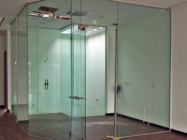 12mm Temepred Glass Door With Floor Spring System
